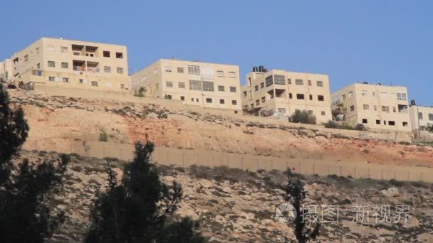 巴勒斯坦村庄与安全墙视频
