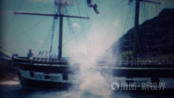 海豚从海盗船跳渔获量食品视频