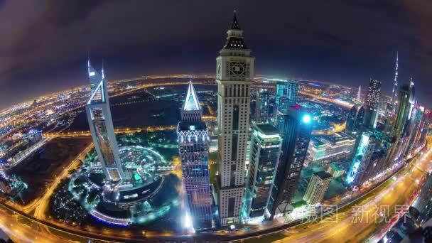 迪拜市中心的夜晚星光大道屋顶顶全景图 4 k 时间推移阿拉伯联合酋长国