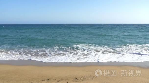 海浪在海滩上分手视频