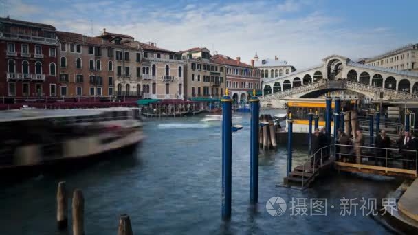 京杭大运河对威尼斯的里亚托桥视频