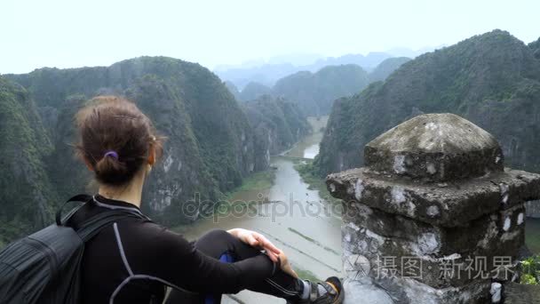 背景下的亚洲旅游风景视频