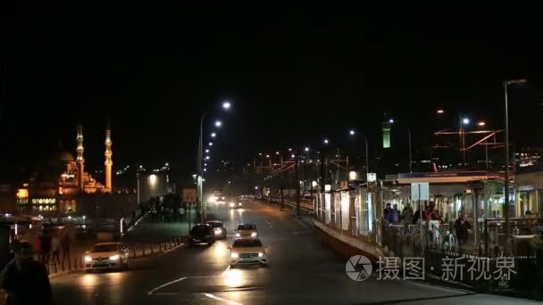 加拉塔大桥的交通视频