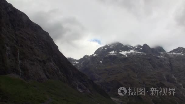 从车窗外新西兰视图碧山旅游路视频