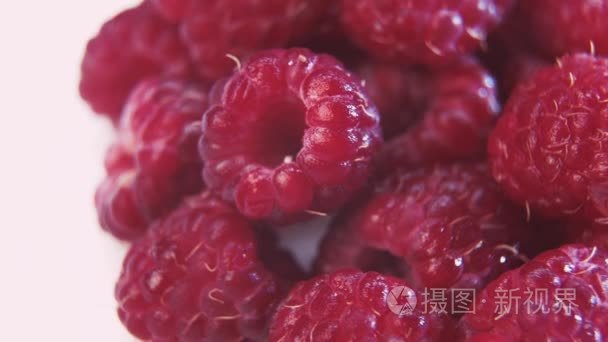 覆盆子宏观计划绕轴旋转视频