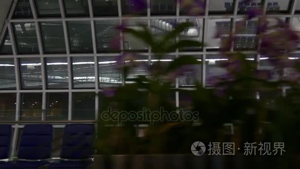 新加坡樟宜机场离境区视频