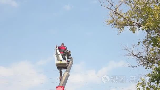 电动技术修复路灯工业繁荣搭视频