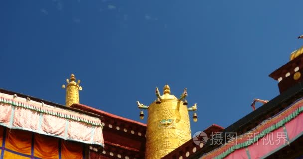 4 k 特写镜头的大昭寺在拉萨市白云在蔚蓝的天空视频