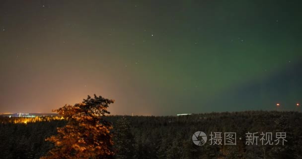 游戏中时光倒流的北灯火的夜空视频