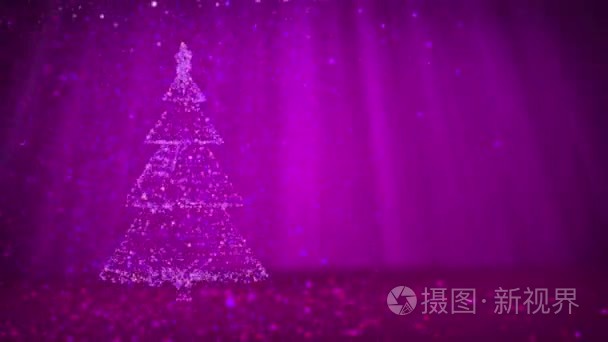 紫色的大圣诞树从发光的颗粒在左侧的屏幕。冬季主题为圣诞背景与复制空间。3d 圣诞圣诞树 V5 与闪光粒子的光照射