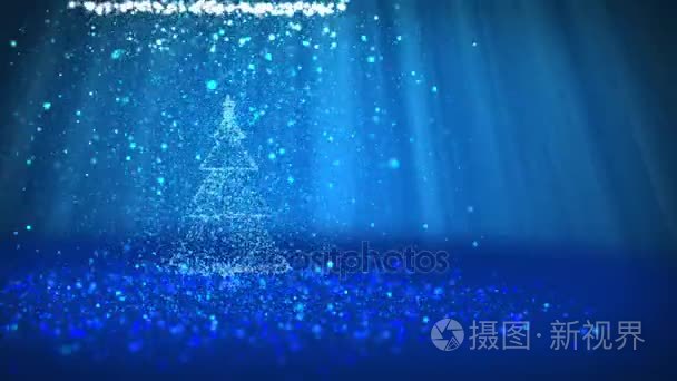 蓝色的圣诞树从发光的微粒在左边在广角。冬季主题为圣诞背景与复制空间。3d 圣诞圣诞树 V5 与闪光粒子的光照射