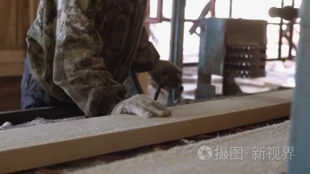 木材原木木工管理工业锯架视频