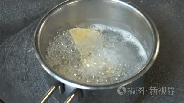 食品煮饭餐厅厨房煮馄饨视频