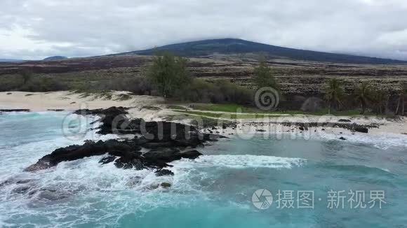 大岛夏威夷鸟瞰马卡拉威纳海滩视频