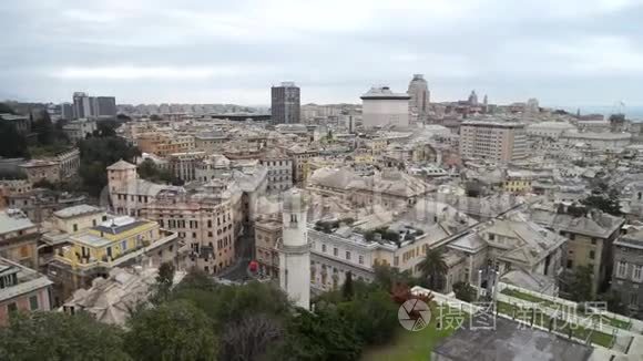 从最高的角度鸟瞰热那亚市视频
