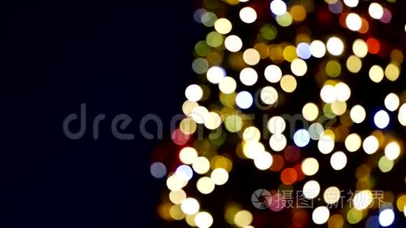 圣诞树上的圣诞节颜色模糊视频