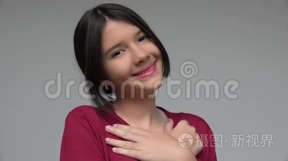 女孩子的爱和希望mp4格式视频下载-正版视频编号02tygp-摄图新视界视频库