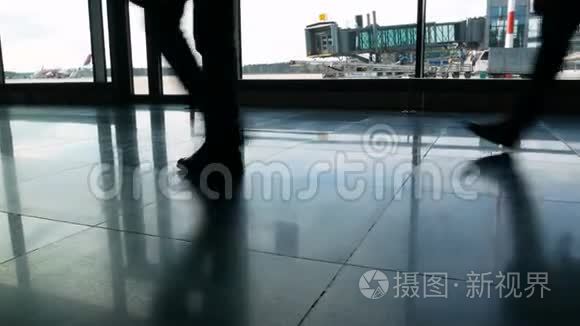 机场乘客视频