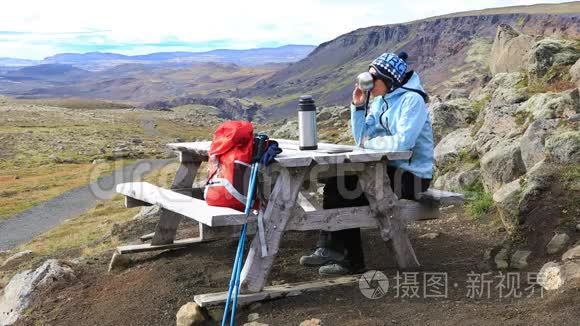 野餐区的游客视频