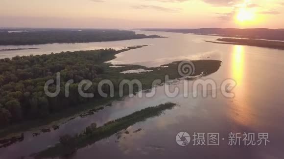 河流日落空中