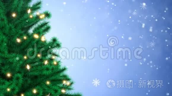 装饰的圣诞树和飘落的雪花视频