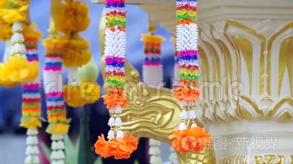 泰国风格的塑料花环视频