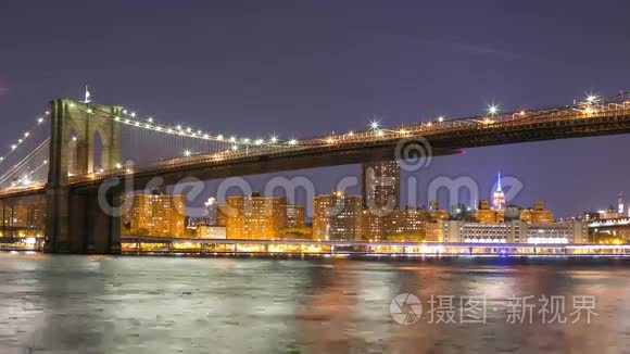 夜空布鲁克林大桥曼哈顿，从纽约观看4k时间的lpase