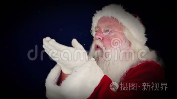 圣诞老人吹着闪光，形成圣诞问候