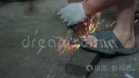 切割金属工件视频