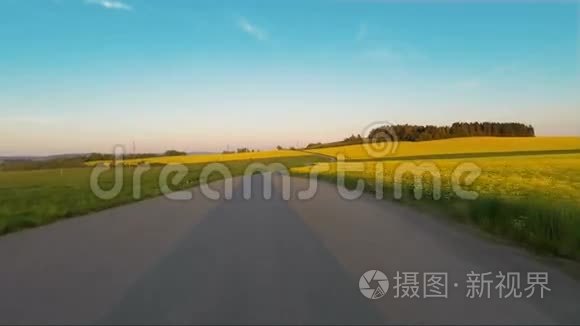 春乡公路汽车驾驶视频