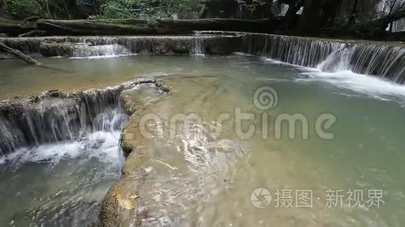 泰国西部的瀑布视频