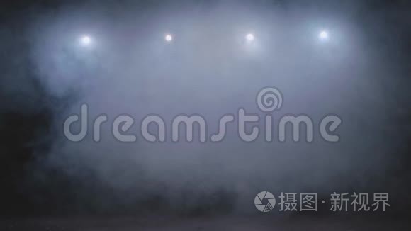 烟雾和舞台上明亮的灯光视频