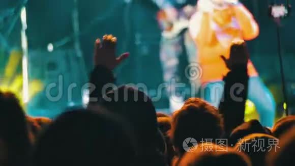 摇滚音乐会上的人群视频