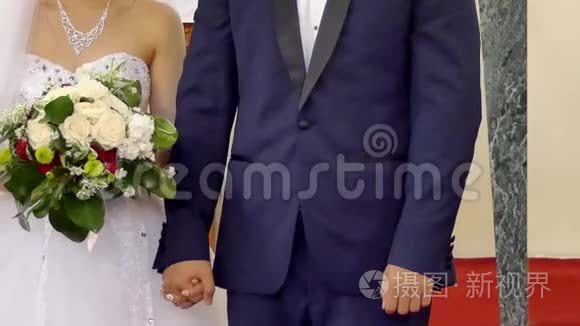 新娘和新郎结婚花视频