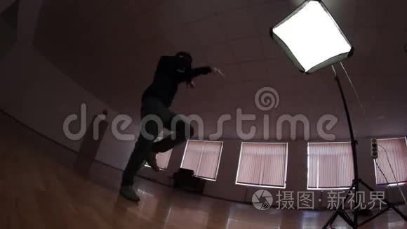 自由式舞蹈练习视频
