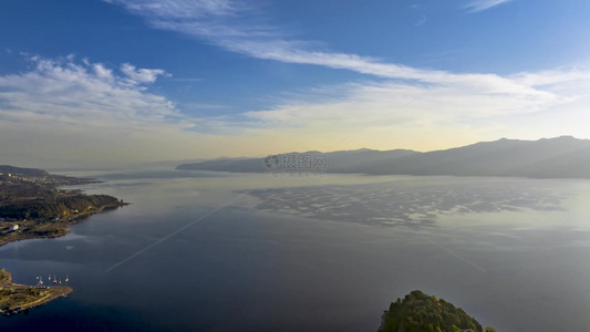 延时航拍抚仙湖湖光山色视频