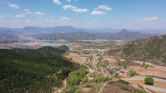 航拍乡村田地视频