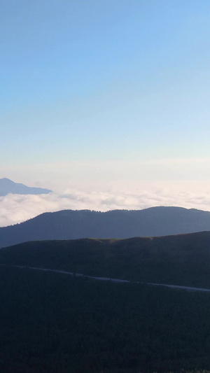 航拍山西五台山山脉云海视频旅游度假50秒视频