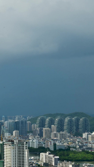 三亚暴风雨来临建筑群10秒视频