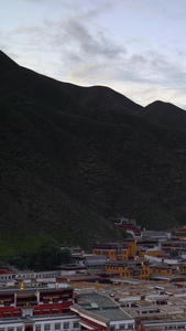 甘肃甘南拉不楞寺全景日落延时视频旅游景区视频