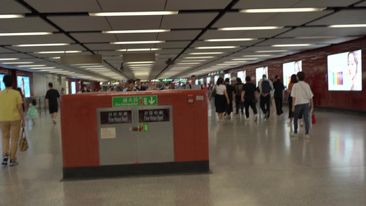 【民生】香港地铁站通道视频
