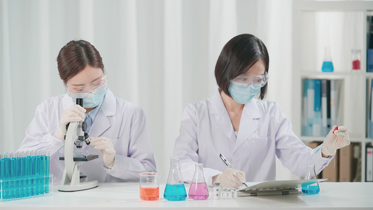 4k女性科研交流视频下载 实拍视频 正版视频 摄图网 4k女性科研交流视频下载 实拍视频 正版视频 摄图网