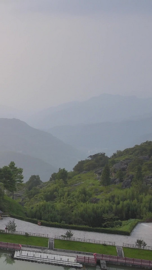 5a夕阳下的万盛石林香炉峰5a景区99秒视频