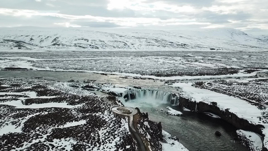 冰岛众神瀑布雪景 辽阔壮美视频