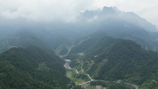  航拍城市郊区高山森林河流视频