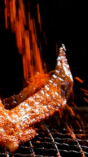香辣鸭翅烤串烧烤美食25秒视频