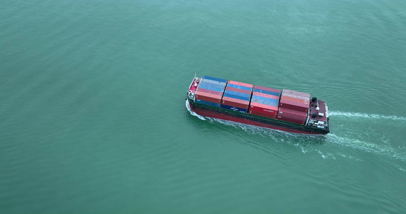 集装箱轮船多角度航拍视频