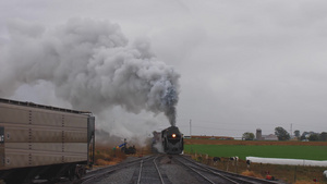 一辆蒸汽机车15秒视频