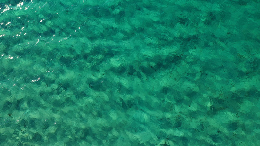 平静清澈的海水背景平静的海水背景完美清澈的蓝色绿松石视频