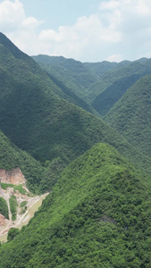 航拍丘陵大山交通大道视频